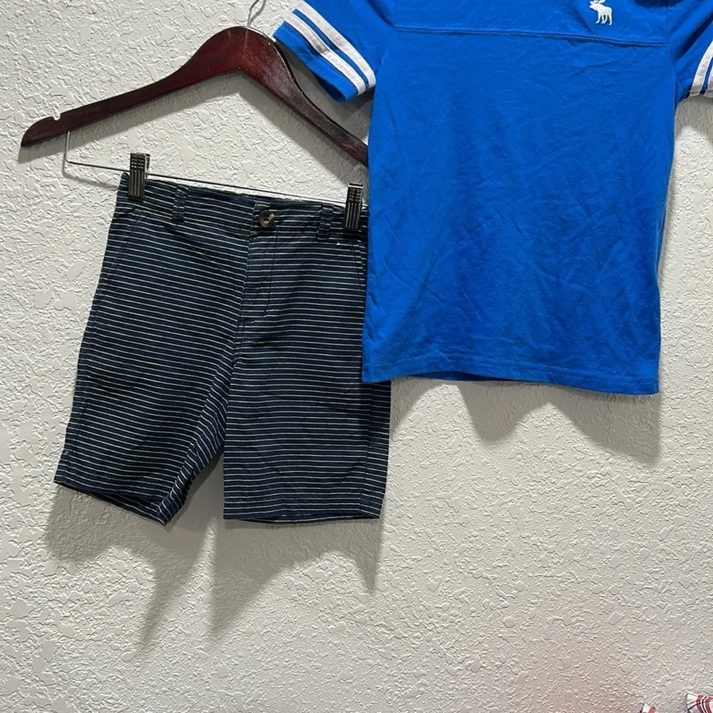Abercrombie kids & Gymboree boys se t size 7 GUC blue and striped shorts